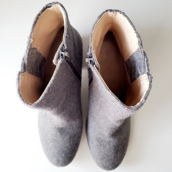 Nine West Wool Grey Ankle Booties GUC Size 8M - Picture 2 of 7
